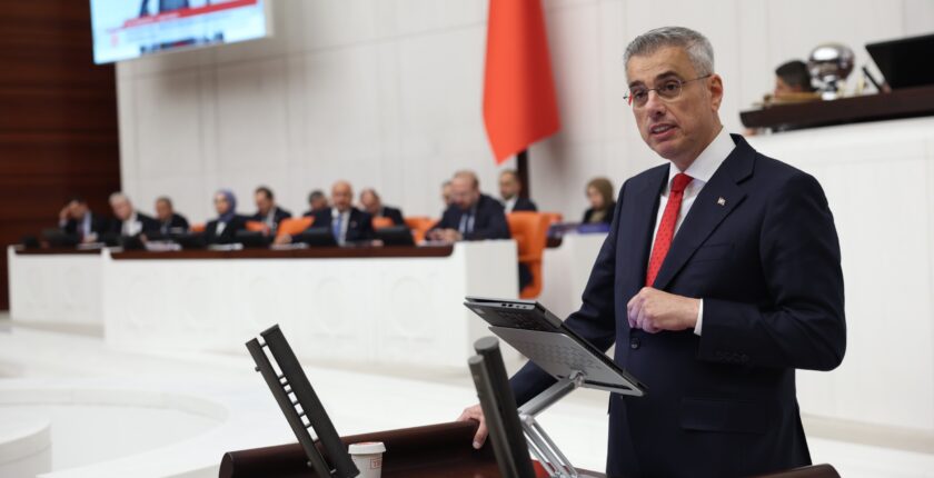 Memişoğlu, Sağlık Elçilerinin çocuklarına 23 Nisan dolayısıyla mektup gönderdi