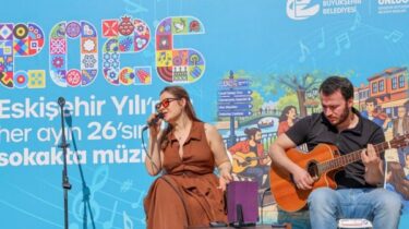 Eskişehir’de “arabasız pazar” ve “sokakta müzik var” etkinlikleri düzenlendi
