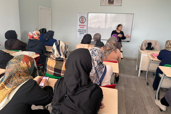 Batman’da “Sınırlar, İhmal ve İstismar” konulu eğitim semnireri geçekleştirildi