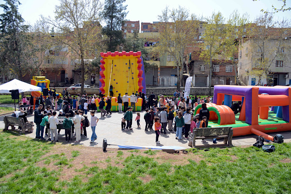 Diyarbakır’da “Sokakta Spor Şenliği” başladı Diyarbakır’da “Sokakta Spor Şenliği” başladı