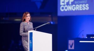 Sandu: Rusya’da tutulan iki Moldovalı vatandaş ülkeye getiriliyor