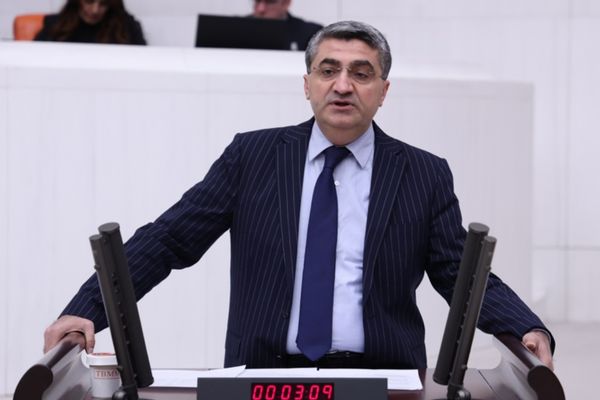 Ekmen’den Mersin balıkçılığına ilişkin soru önergesi