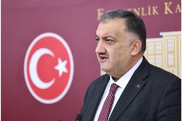 Karal: Çay taban fiyatına destekleme eklenmezse üretici sezona 1-0 geriden başlayacak Karal: Çay taban fiyatına destekleme eklenmezse üretici sezona 1-0 geriden başlayacak