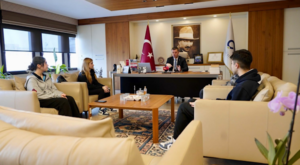Lise öğrencileri Başkanı Sarıkurt ile kent yönetimini konuştu