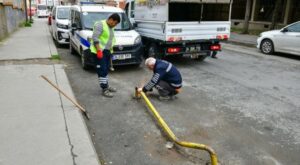 Esenyurt’ta kaldırım işgallerine karşı denetim yapılıyor