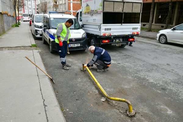 Esenyurt’ta kaldırım işgallerine karşı denetim yapılıyor