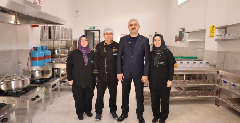 Pozantı’da aşevi hizmete açıldı