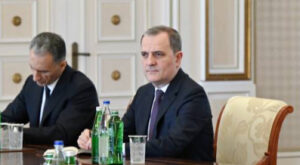 Bayramov, Kazak mevkidaşı Kosherbayev ile bir araya geldi