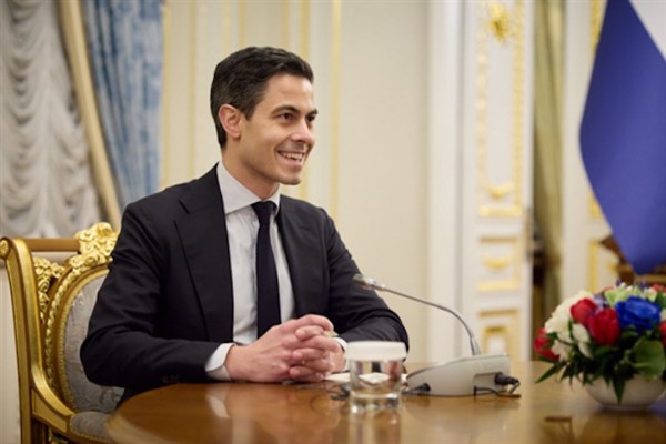 Jetten, Diependaele ile görüştü