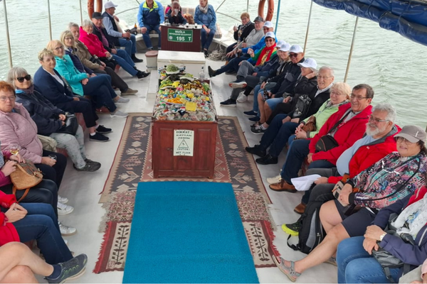 Avusturyalı turist kafileleri Marmaris’e geldi