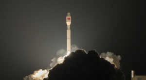 Çin, uydu internet teknolojisi için yeni uydu fırlattı