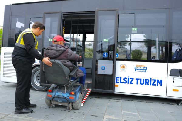 Samsun’da “Engelsiz Turizm Otobüsü” hizmete sunuldu