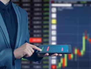 BİST100 endeksi pazartesi gününü 14.594 puandan kapattı