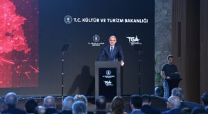 Bakan Ersoy: Turizm yılın ilk çeyreğinde artış gösterdi