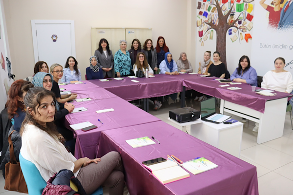 Bağ Projesi’nde kadın girişimcilere eğitimler başladı Bağ Projesi’nde kadın girişimcilere eğitimler başladı