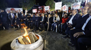 İzmir Meslek Fabrikası önünde nöbet eylemi sürüyor