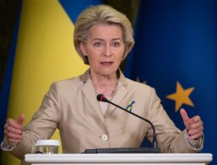 Leyen: Şiddetin siyasette yeri yok
