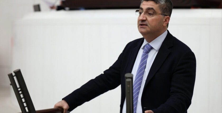 Ekmen’den Avukatlar Günü’nde Bakan Gürlek’e çağrı