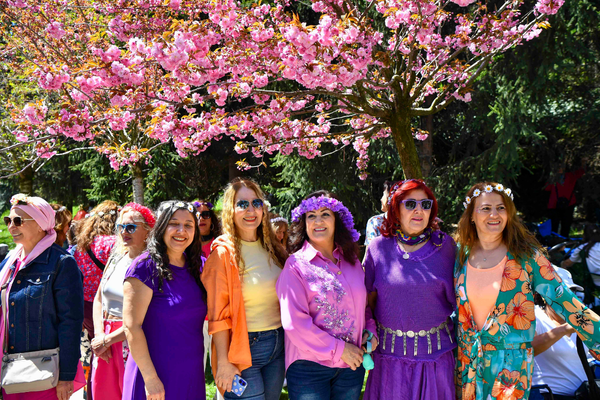 Dikmen Vadisi’nde kadın lokalleri üyeleri Sakura Şenliği’nde buluştu