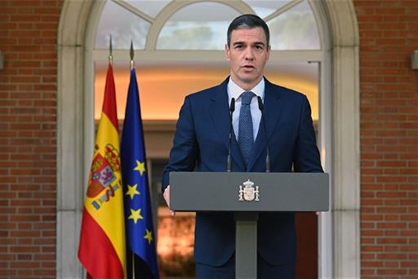 Sanchez: Şiddet asla çözüm değildir
