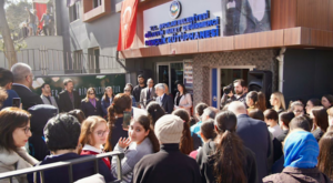 Avcılar’da gençler için yeni kütüphane açıldı