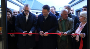 Yunus Emre Kültür Merkezi yenilenerek sanatseverlerin hizmetine açıldı