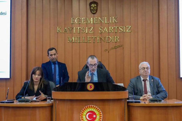 Etimesgut’ta Nisan ayı meclis toplantısının ilk oturumu gerçekleştirildi