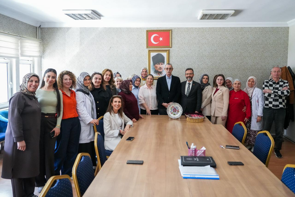 Beşikcioğlu’ndan Halk Eğitim Merkezi’ne ziyaret
