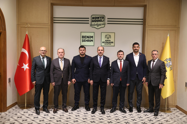 Altay, şampiyonlar ve spor yöneticilerini ağırladı