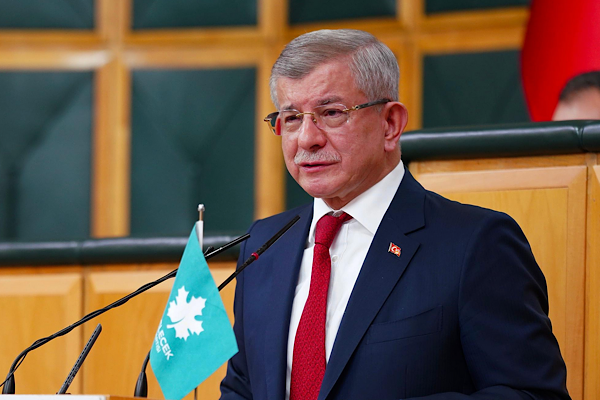 Davutoğlu, Eskişehir’de sivil toplum kuruluşları ve iş dünyasıyla bir araya geldi Davutoğlu, Eskişehir’de sivil toplum kuruluşları ve iş dünyasıyla bir araya geldi