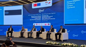 Hatay’da deprem sonrası ekonomi paneli düzenlendi