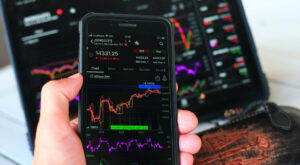 VİOP30 kontratı 16.663 puandan kapandı