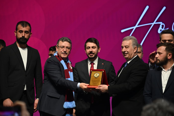 AK Parti Trabzon İl Danışma Meclisi Toplantısı gerçekleştirildi AK Parti Trabzon İl Danışma Meclisi Toplantısı gerçekleştirildi