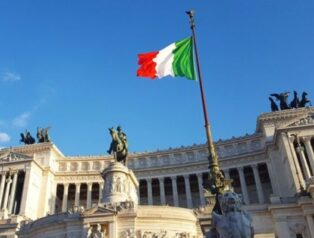 Crosetto: Nazi faşizminden kurtuluşu her zaman kutladım