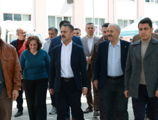 Vali Aktaş’tan Gebze’de seçim sandıklarına ziyaret