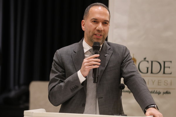 Başkan Özdemir, hukuk camiasıyla bir araya geldi