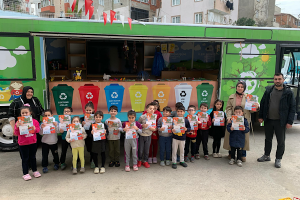 Çayırova’da çocuklara sıfır atık eğitimi Çayırova’da çocuklara sıfır atık eğitimi
