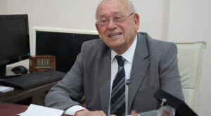 İznik’in 61 yıllık diş hekimi Ünal Güngör belgeselleştirildi