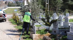 Siirt’te mezarlıklarda bahar temizliği çalışmaları başlatıldı
