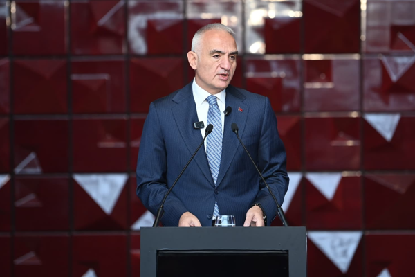 Bakan Ersoy ve TFF Başkanı Hacıosmanoğlu bir araya geldi