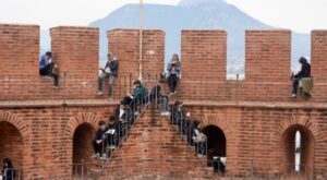 Kızılkule’nin 800. Yılında 800 kişilik kitap okuma etkinliği gerçekleştirildi