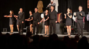 “Bir Takım Azizlikler” oyunu Mesir Tiyatro Festivali’nde sahnelendi