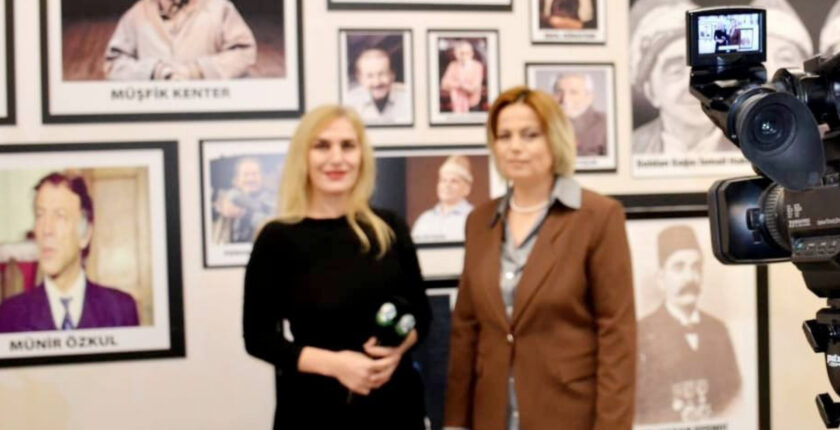 Yıldırım: Tiyatro toplumun aynasıdır