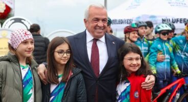 Nilüfer’de 23 Nisan törenle kutlandı