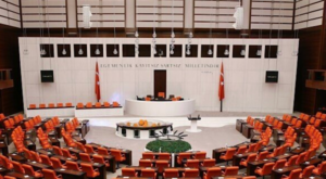 Doğum izni ve dijital platformlara yönelik düzenlemeler TBMM’de kabul edildi