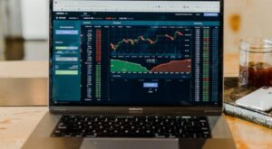 BIST şirketlerinin planlanan nakit temettü dağıtım tarihleri açıklandı