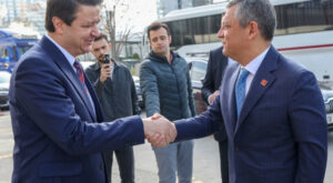 Özel, Saadet Partisi Genel Başkanı Arıkan ile görüştü