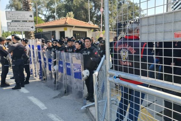 Başkan Tugay: Dava lehimize sonuçlanacak, hak yerini bulacak Başkan Tugay: Dava lehimize sonuçlanacak, hak yerini bulacak