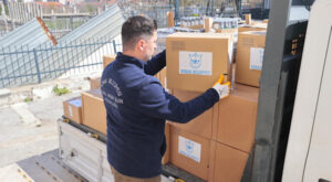 Konak’ta okullara hijyen ve kişisel bakım desteği sağlandı