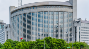 Çin, Yasukuni Tapınağı ziyaretini sert şekilde kınadı